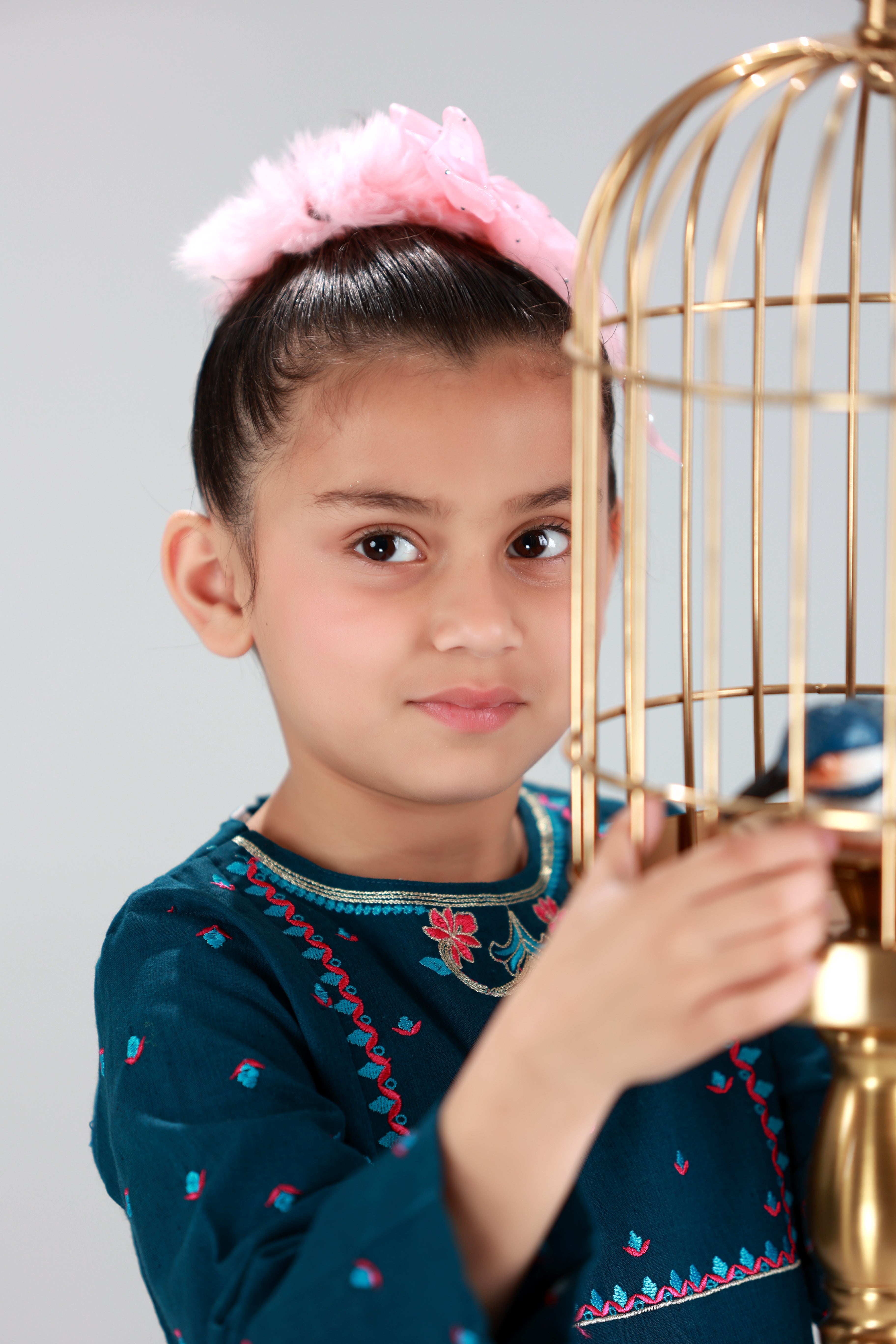 GIRL EMB KURTI (GREEN)